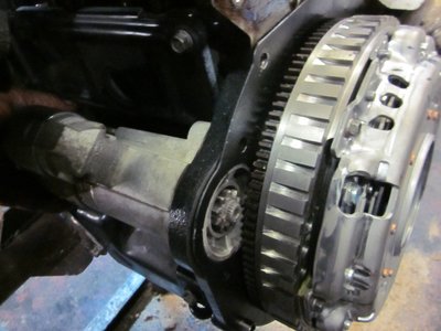 105 стартёр и маховик.JPG