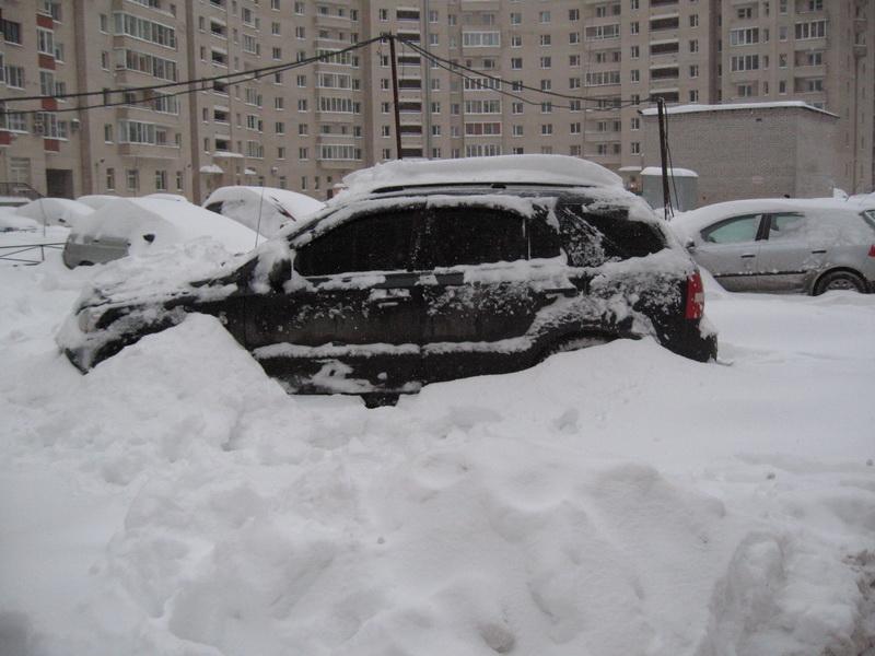 Питер,31 декабря 2009 года,про лопаты