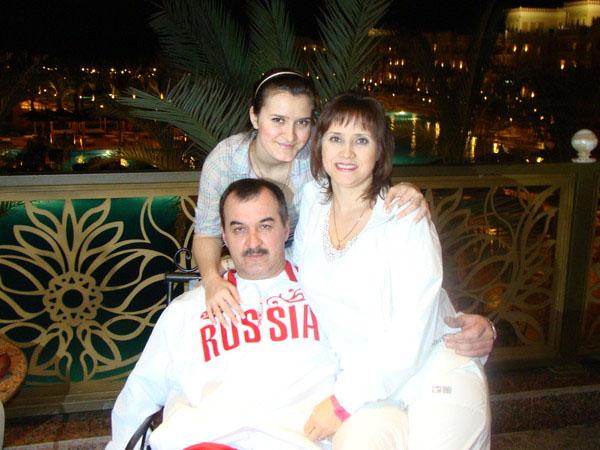 Михаил ака Maikl с семьей